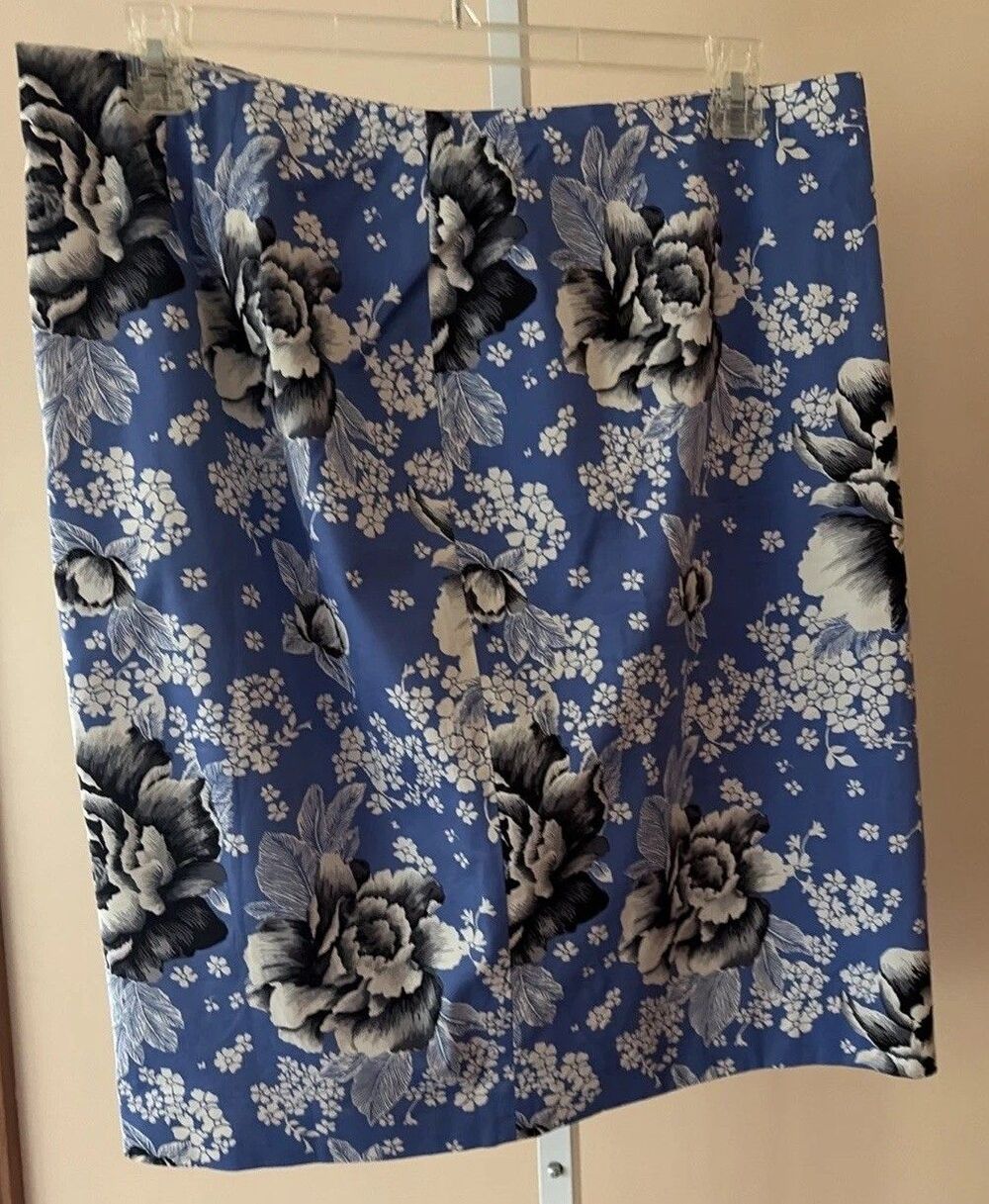 Women Talbots Blue & Black Floral Pencil Skirt 16